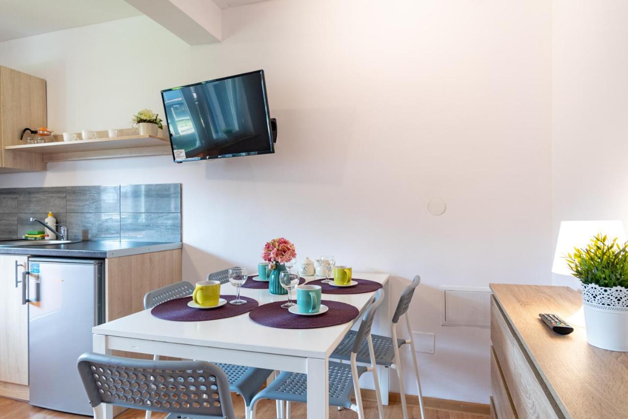 Apartamenty Jeanette Rowy  Εξωτερικό φωτογραφία